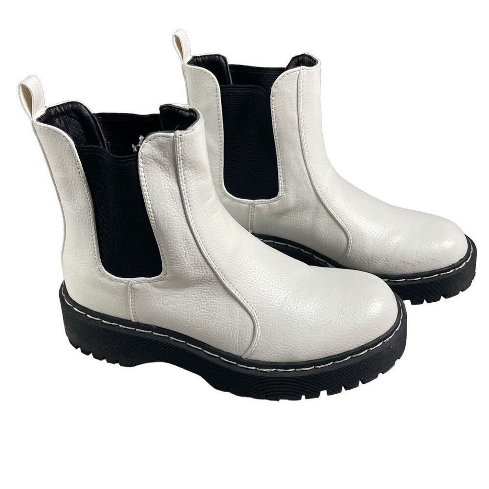 Sincerely Jules white slip on hippie chelsea boots 6